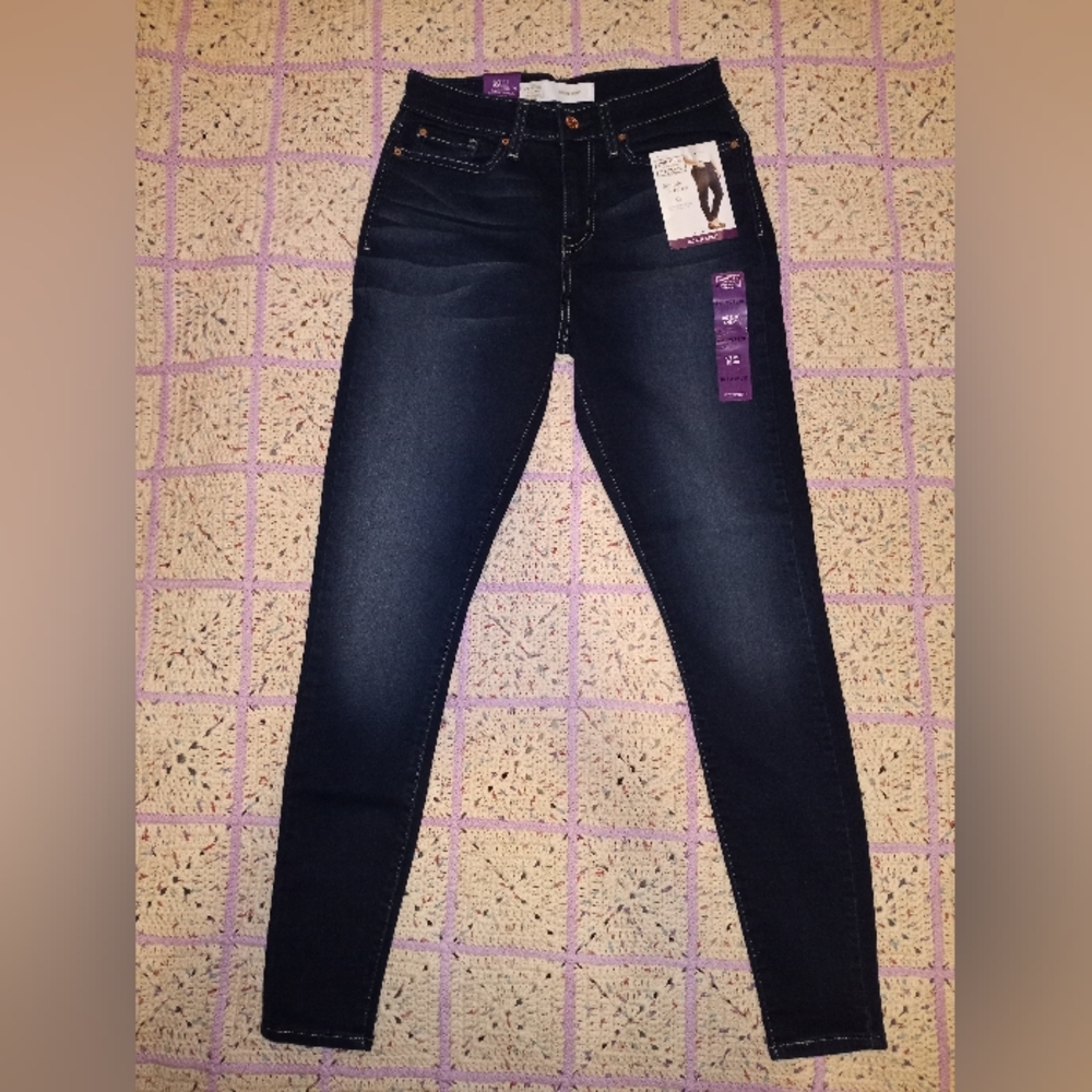 Levi Strauss Signature Gold Skinny Jeans Mid Rise
